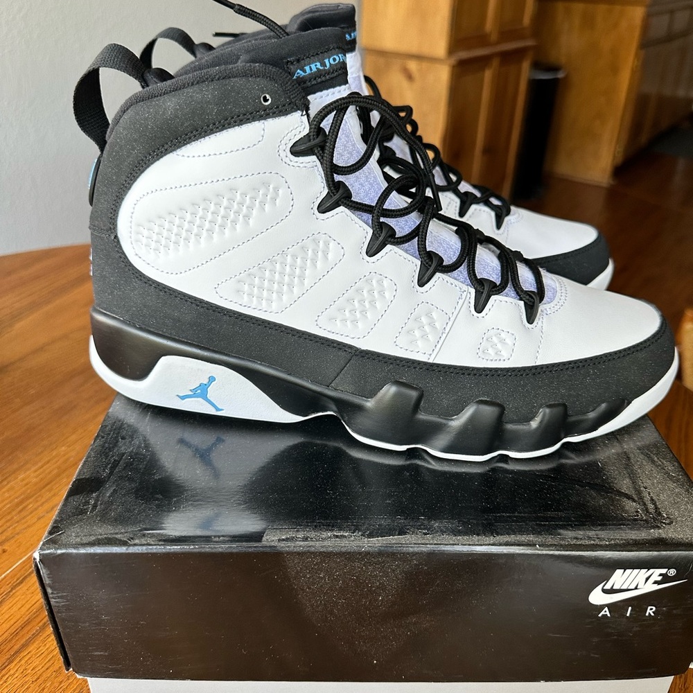 Men’s size 11 Air Jordan 9 Retro nike athletic shoes